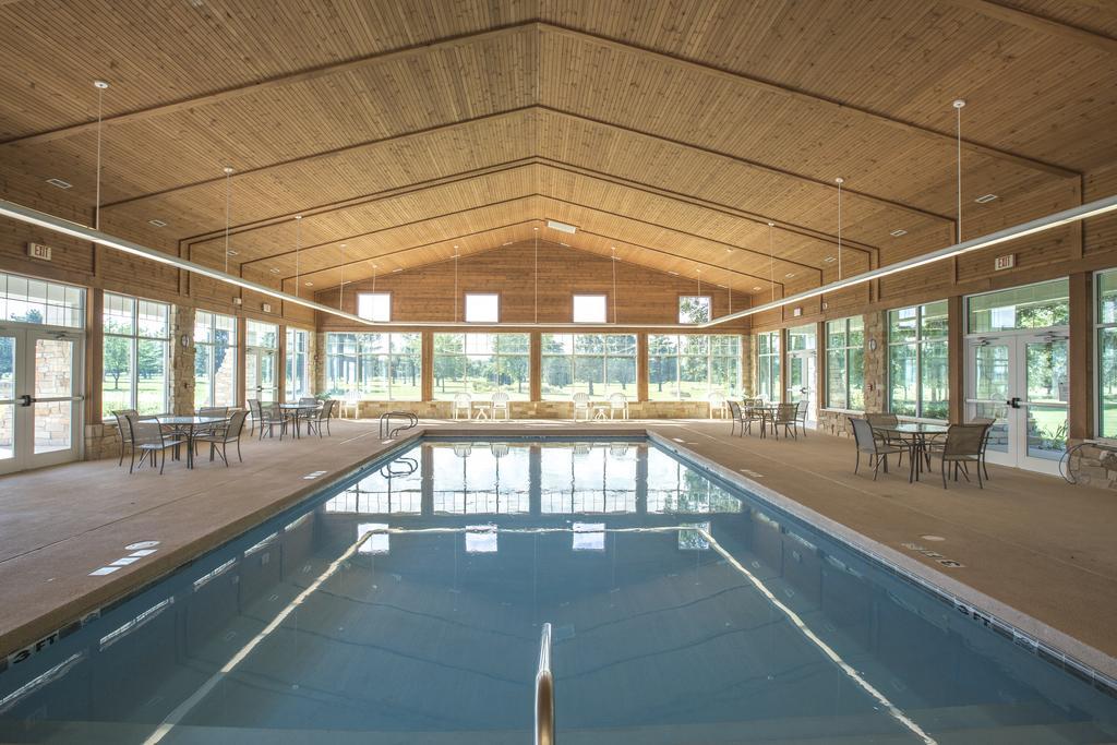 Swan Lake Resort Plymouth Ngoại thất bức ảnh