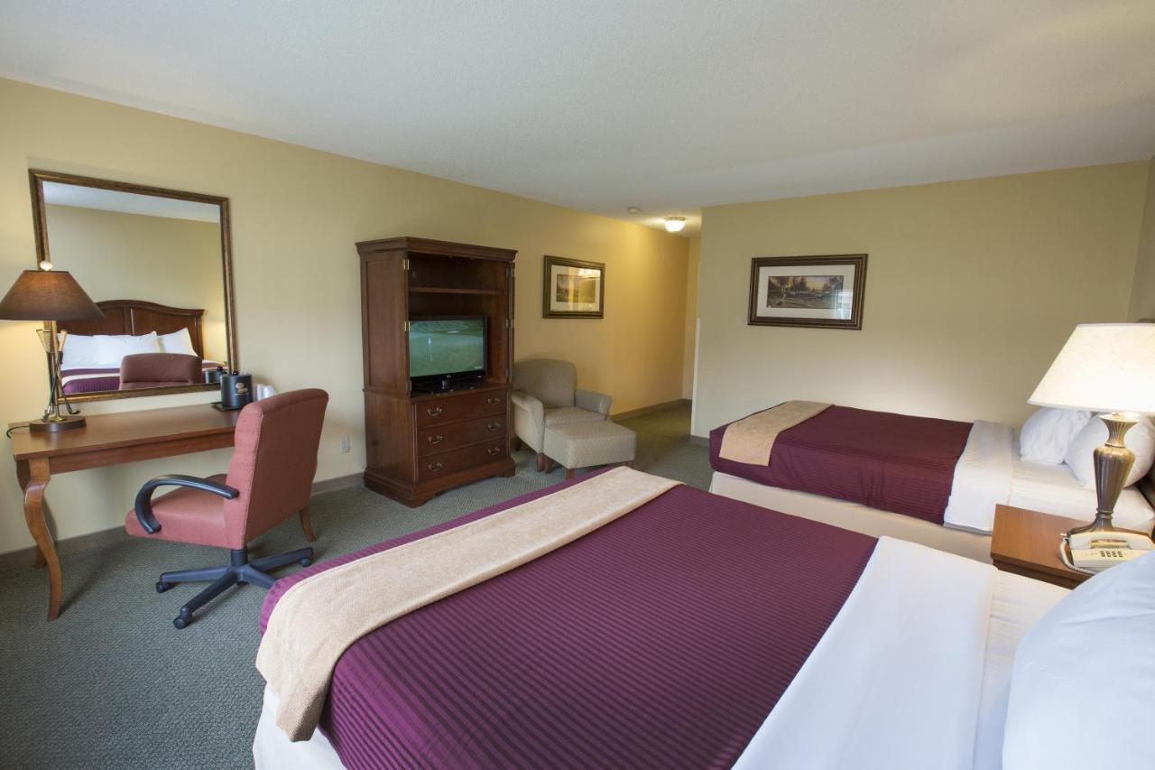 Swan Lake Resort Plymouth Phòng bức ảnh